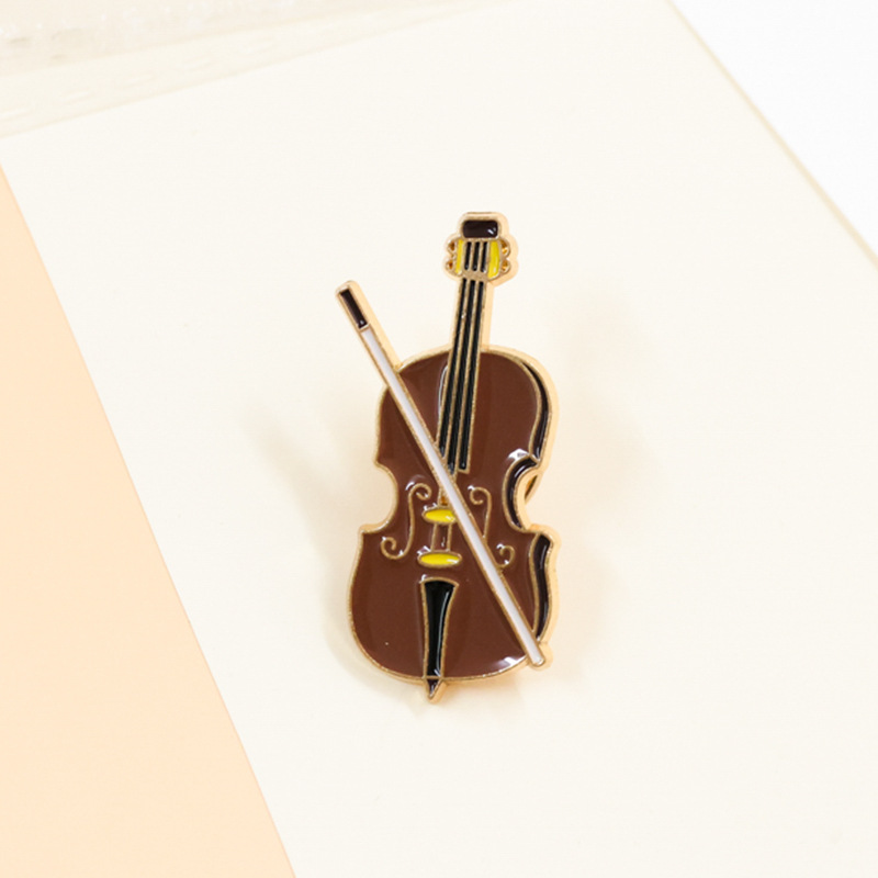 Musical Instruments Cartoon - Cartoon Viool Emaille Pin Badge Bruine